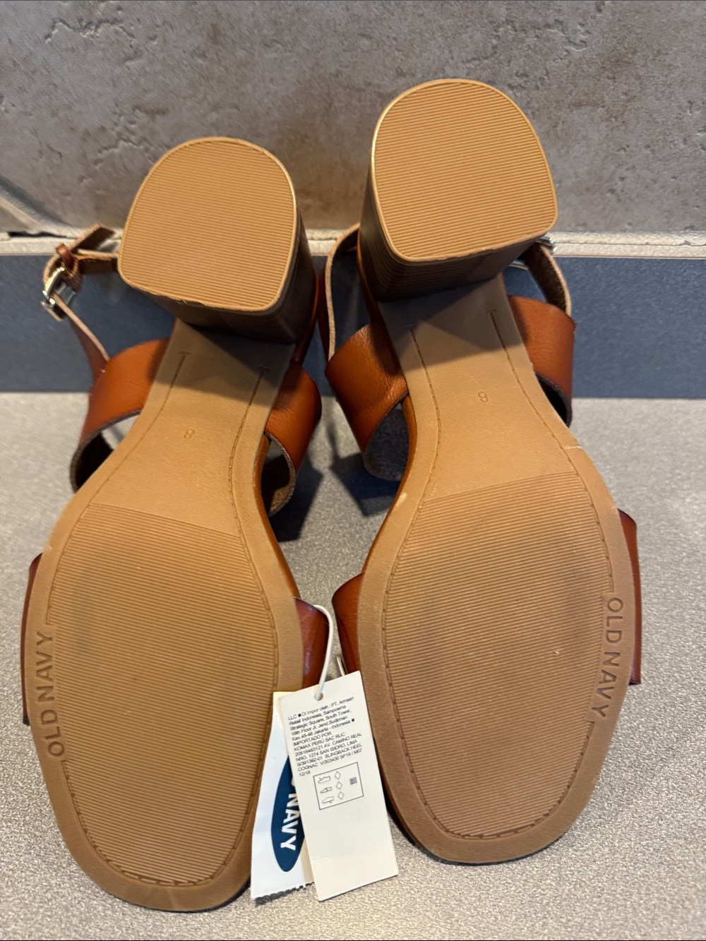 NWT Old Navy Double-Strap Sandals - Picture 4 of 4